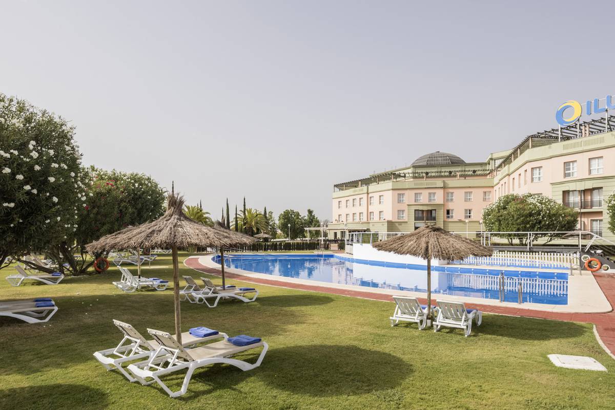 Piscine Hotel ILUNION Alcora Sevilla Séville