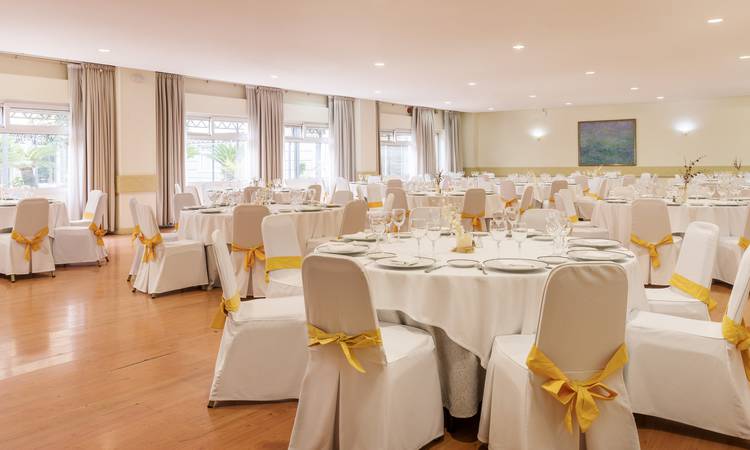 ALBAIDA Hotel ILUNION Alcora Sevilla Séville ALBAIDA Hotel ILUNION Alcora Sevilla Séville
